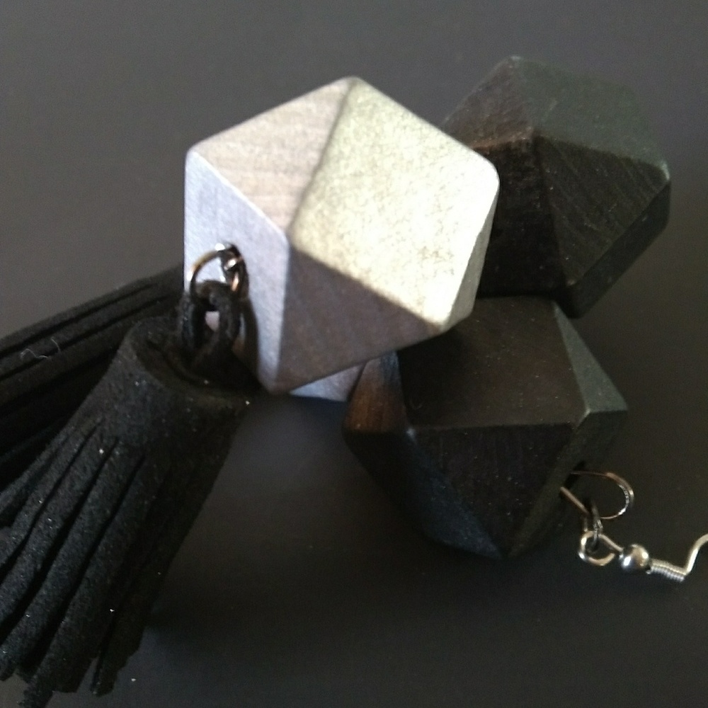 Hot 2019 Jumbo Cube Sexy Velvet Tassel Earrings - Picture 2 of 5